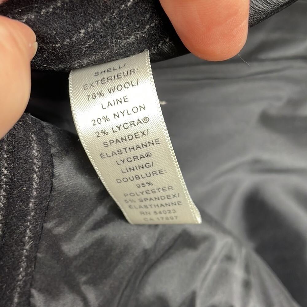 Vintage Y2K Banana Republic ‘Harrison’ wool trousers - Picture 6 of 11